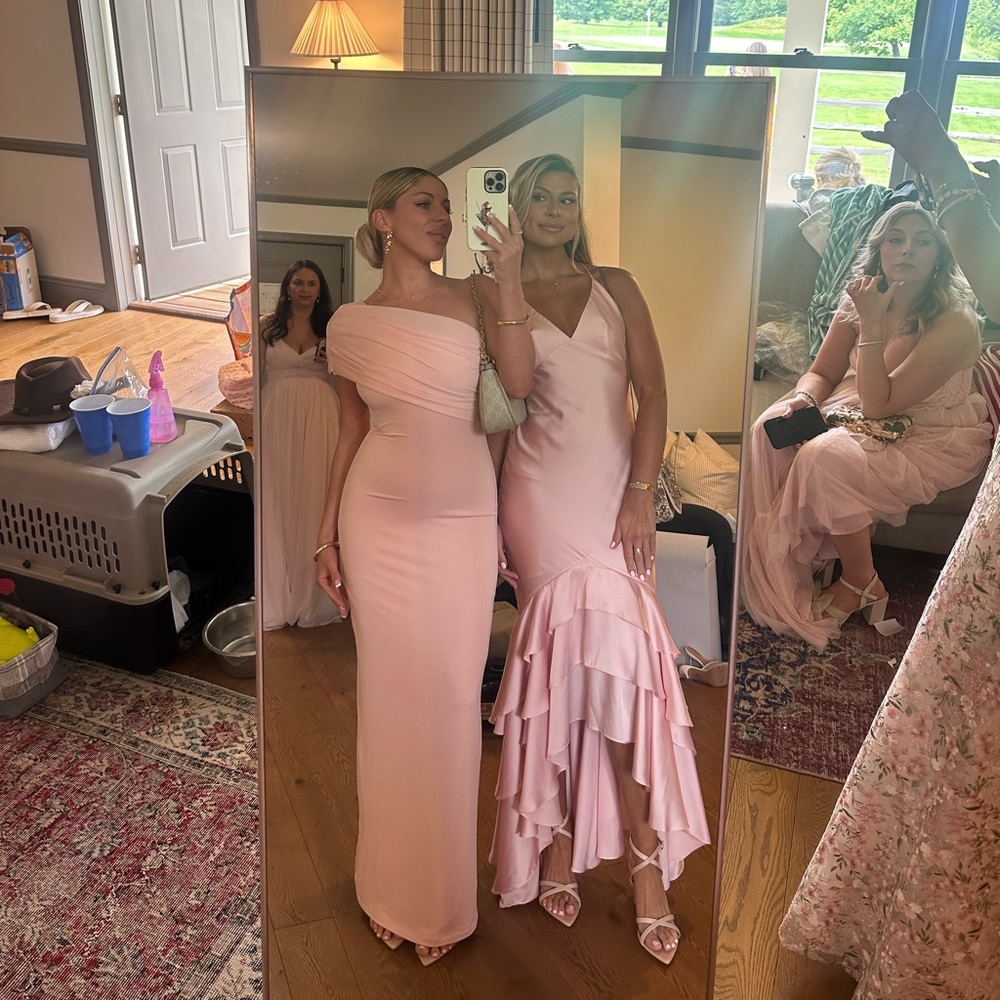 Lovers + Friends CLEO GOWN - Picture 2 of 3